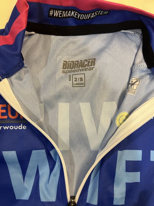Продам велофутболку