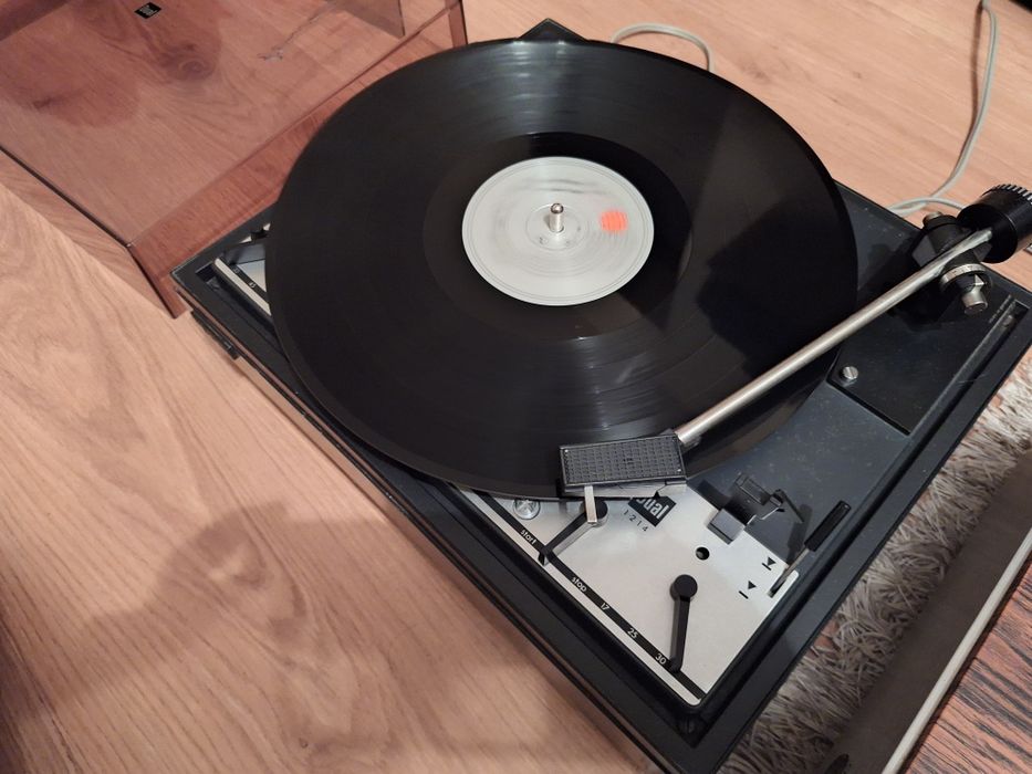 Gramofon DUAL 1214 automat