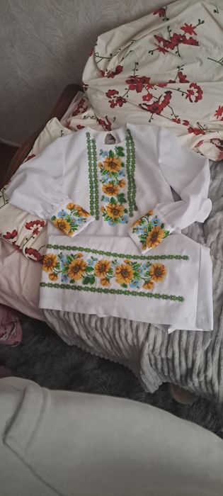 Плаття вишите бісером автентичне