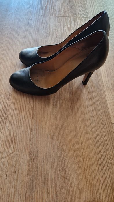 Prima moda czarne skórzane szpilki 36