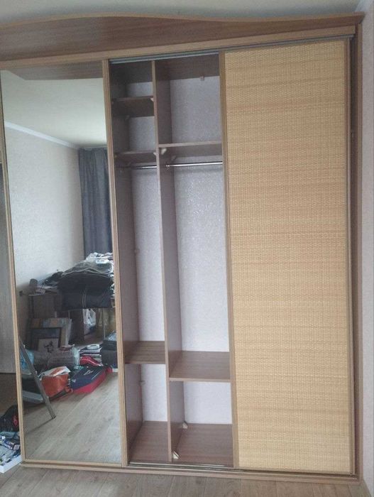 Шафа-купе (гардеробну)