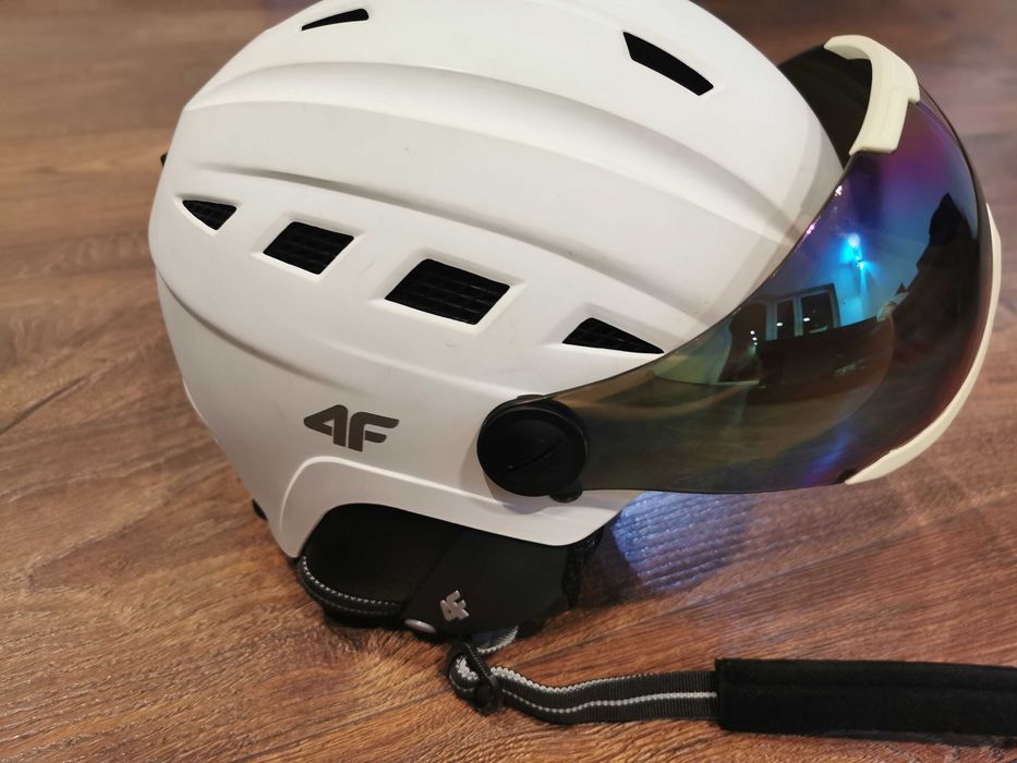 Kask narciarski 4F