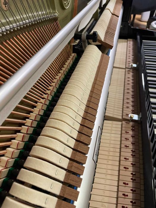 Usado 2 vezes | Kawai K-300 | Piano acústico vertical