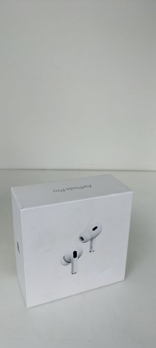 Pudełko po AirPods Pro od Apple