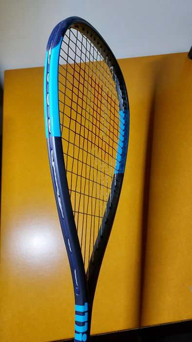 Vendo raquete de Squash em ótimo estado