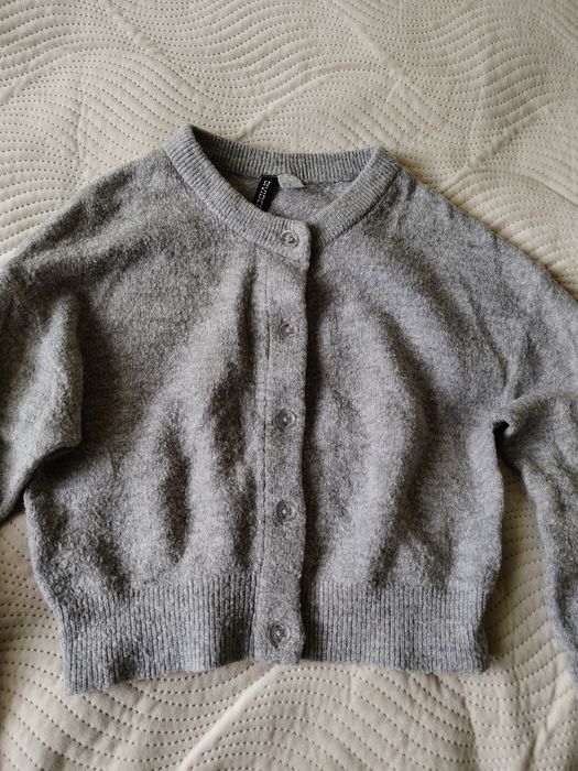 Damski jasnoszary krótki kardigan , rozpinany na guziki , Divided H&M