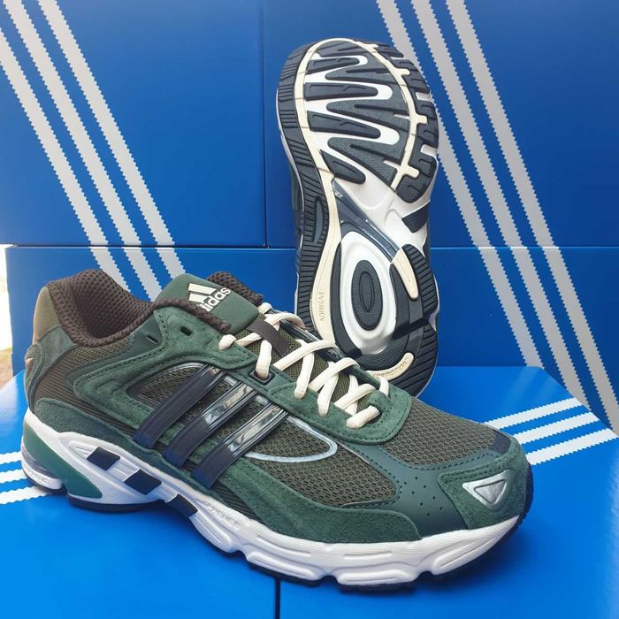 Фірмову взуття гуртом оптом фірменная обувь Adidas оптом кроссовки