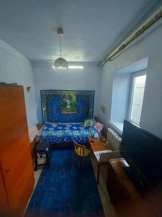 Продаєтся окремий будинок  за  Зупинкою Жукова