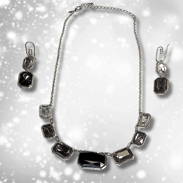 Эффектный Набор Украшений с сияющими чёрными камнями — Колье и Серьги