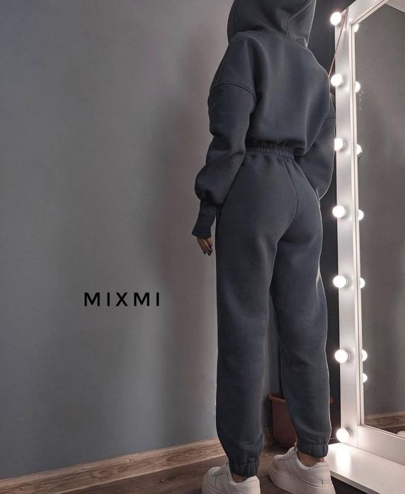 Жіночий флісовий спортивний комбінезон з капюшоном та довгим рукавом