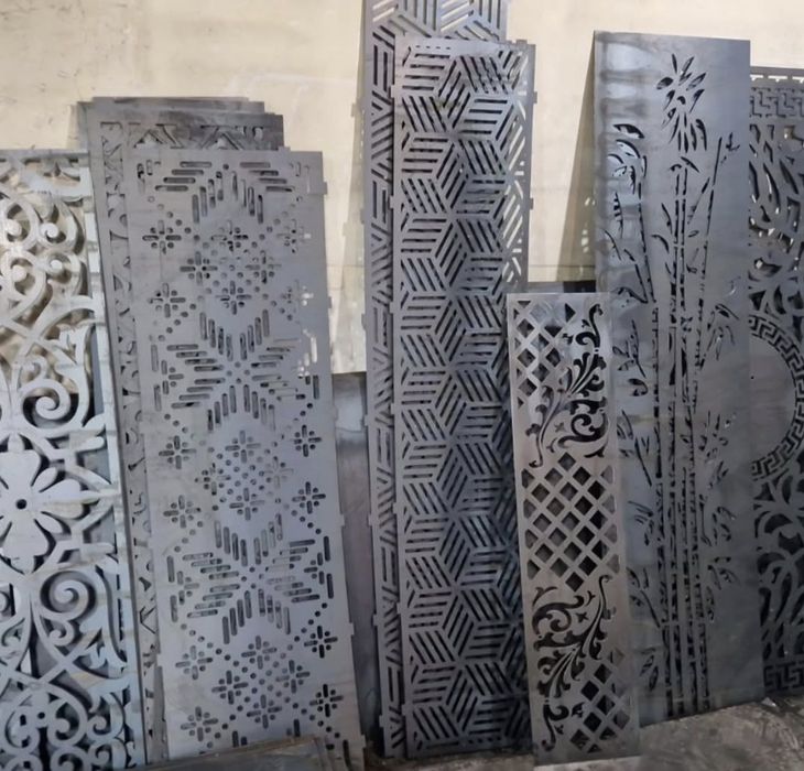 Лазерна різка металу любої товщини