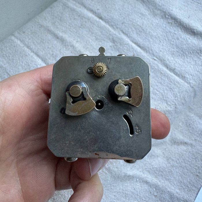 Zegar Budzik Junghans początku XX wieku