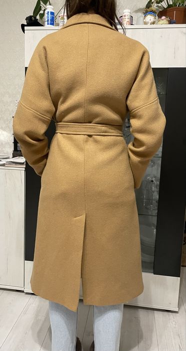 В ідеальному стані пальто українського бренду the lace, wool 80%