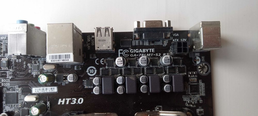 Gigabyte ga -78lmt +12gb ram+ phenom x2 975 + coller graits