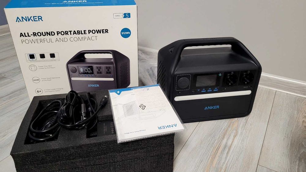 зарядна станція Anker 535 на 512 Wh