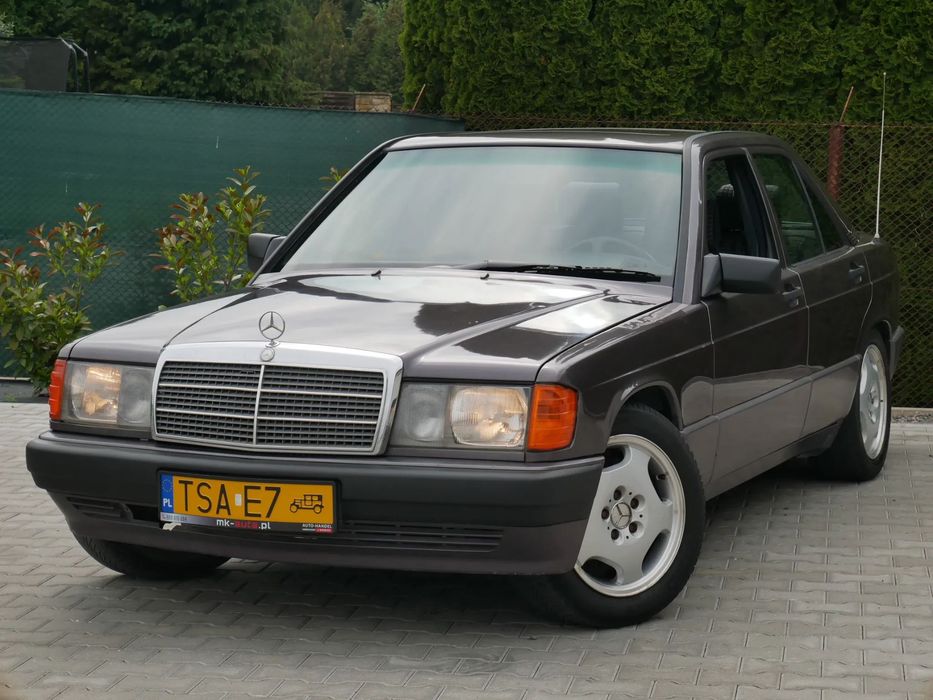 Mercedes-Benz Seria 190