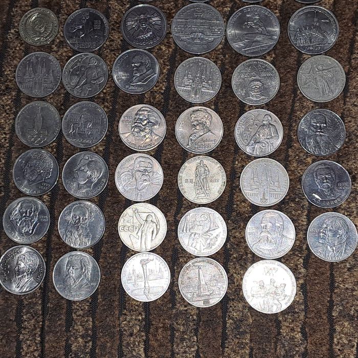 Продам монеты времен СССР  юбилейные