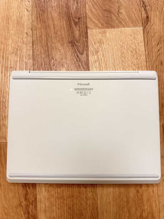 Microsoft Surface Laptop Go 2