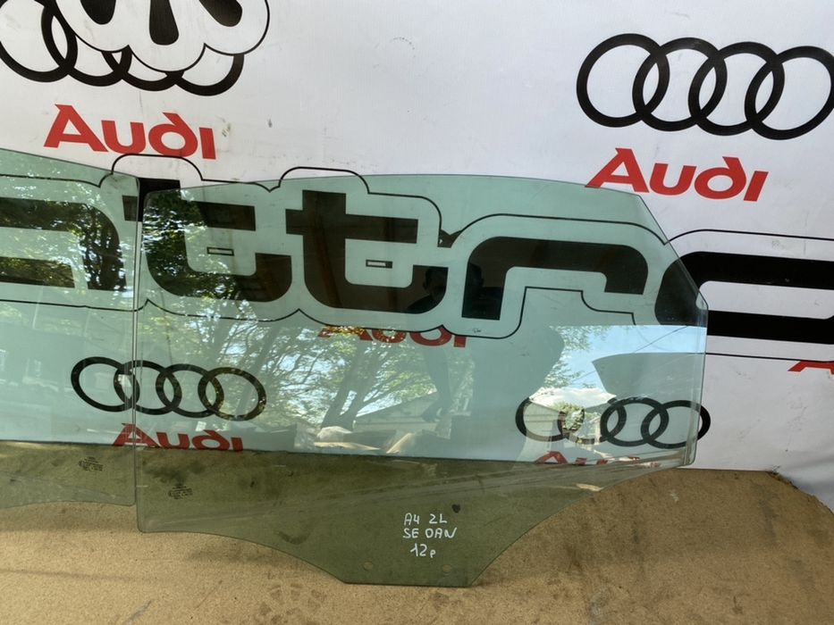 Стекло скло в задні двері седан універсал Audi A4 B8 08-16 рік