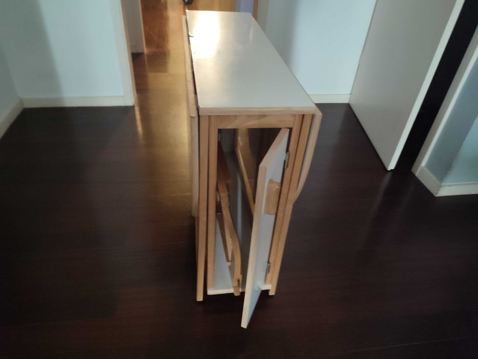 Mesa de Cozinha ou Sala com 4 cadeiras (conjunto)