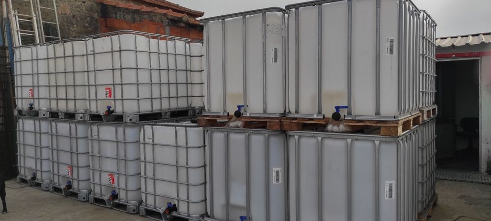 Vendo bidões de 1000 litros