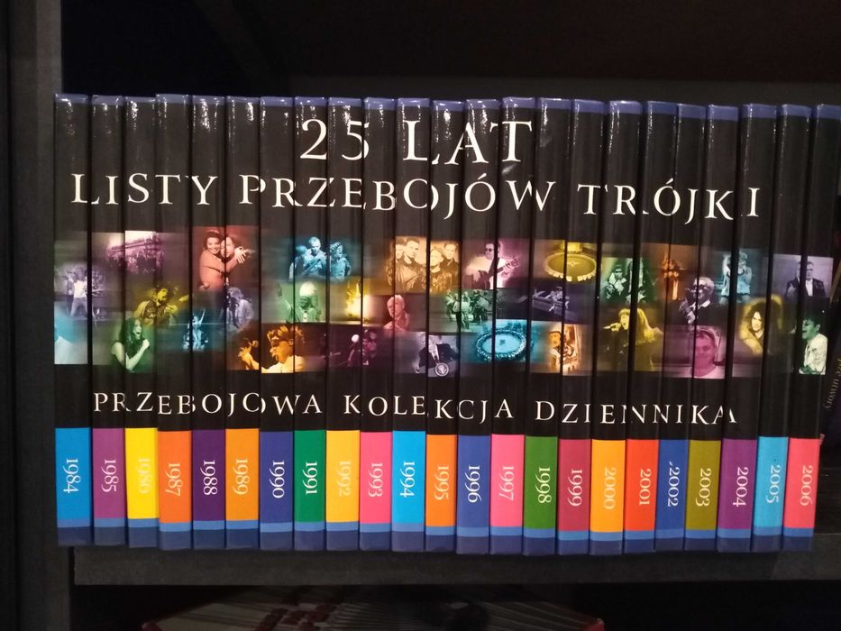 Sprzedam 25 płyt  CD z przebojami  Trójki