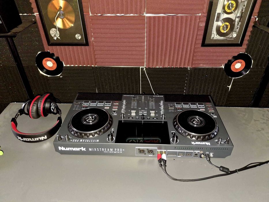 Mesa de mistura Numark Mixstream Pro+