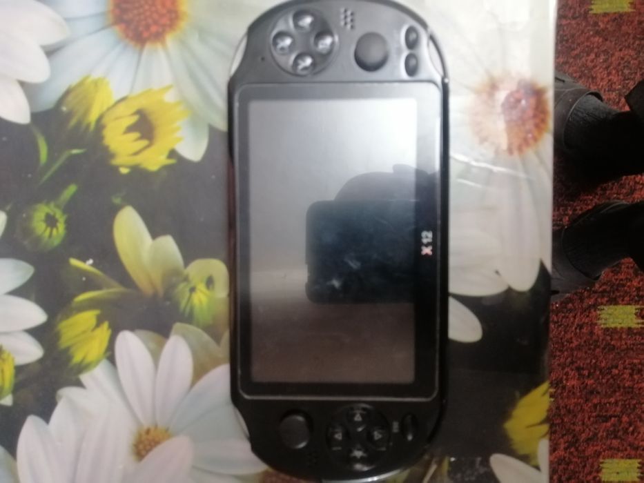 Продам игрухуPSP X 12