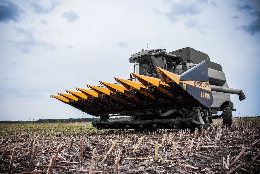 Oros SUN 876 8 rzędowy, Nowe Przystawki do zbioru słonecznika,  Przystawka Heder do slonecznika, Lider przystawek do słonecznika w Eur