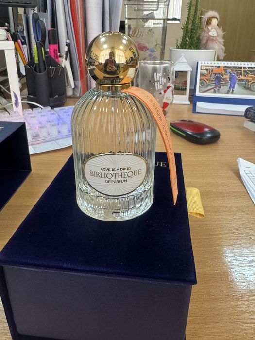 Biblioteque Love is Drug