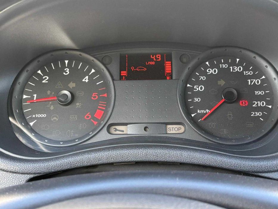 Renault Clio 1.5 dCi Comercial – Muito Económico