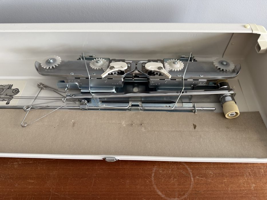 Вязальная машина Brother Silver Reed SK 360/SRP 60 N без эксплуатації