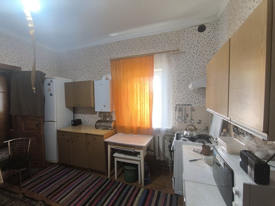 Продається будинок вул Червона Рута