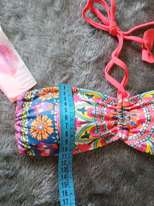 Góra od bikini Kolorowe ornamenty