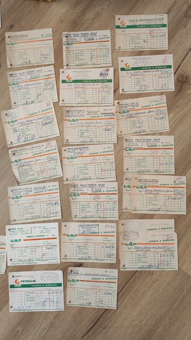 Faturas de abastecimento de combustível antigas