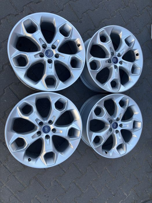 Felgi aluminiowe 19 cali Et 52,5 5x108  Ford Kuga S-Max Edge Volvo