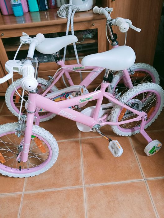 Bicicleta de menina como nova