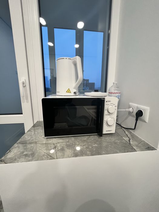 2к ЛЮКС Вул Нижня Берегова, ОАЗИС, Епіцентр, Вигляд на ПІВДЕННИЙ БУГ