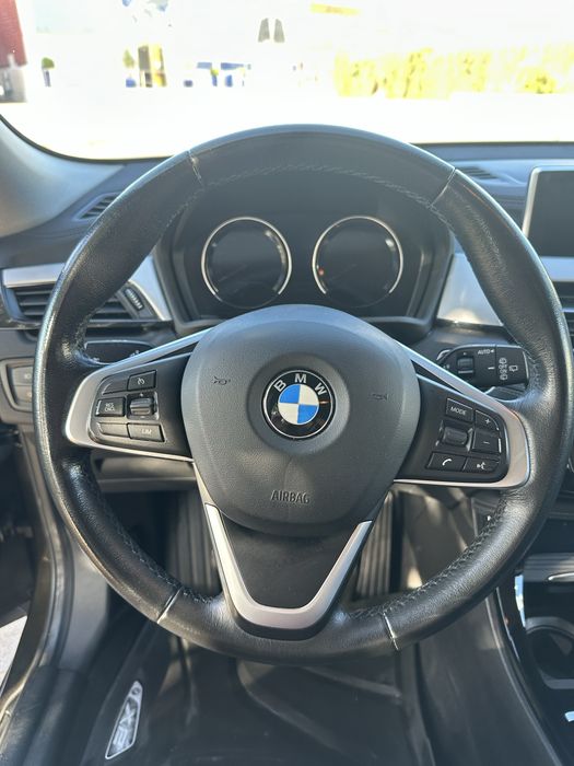 BMW X2 sDrive16d Auto – 2019/06 – Excelente Estado- Castanho escuro