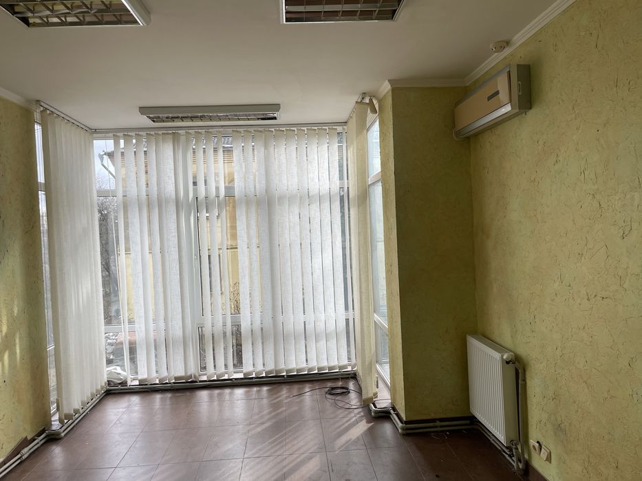 Продається не житлове офісне приміщення