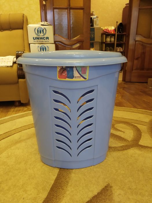 Корзина для белья, пластик,голубого цвета