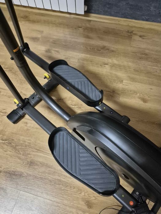 Orbitrek Domyos C3.0 (500) – magnetyczny, Bluetooth, 9 programów, stan bardzo dobry