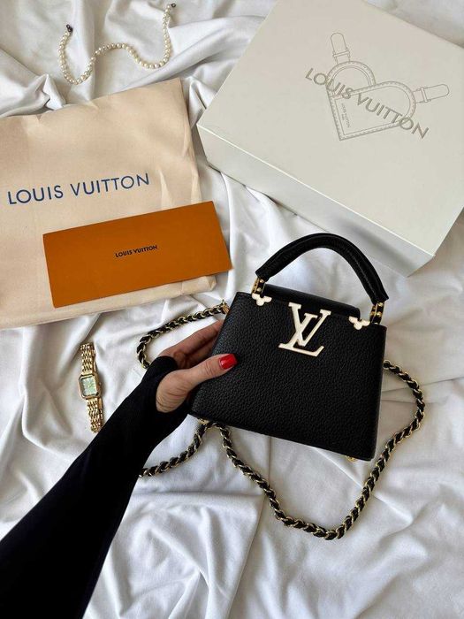 Louis Vuitton Capucines Mini Black With Gold