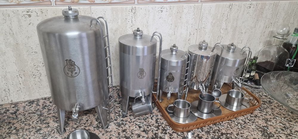 Cubas inox polidas artesanais qualidade duram vidas . Ler texto.