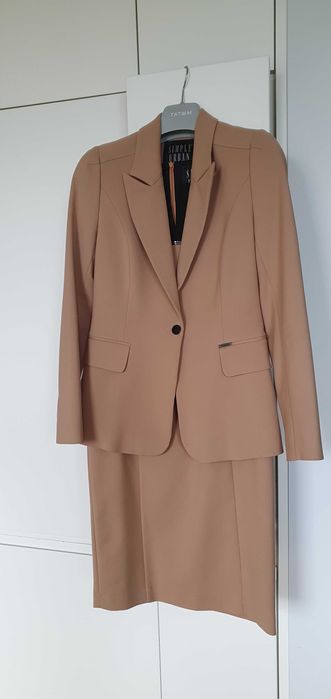 Kostium damski camel Simple