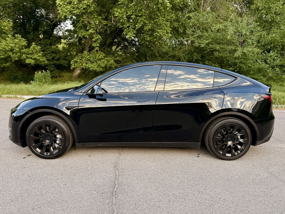 Tesla Y 2021 Long Range Dual Motor