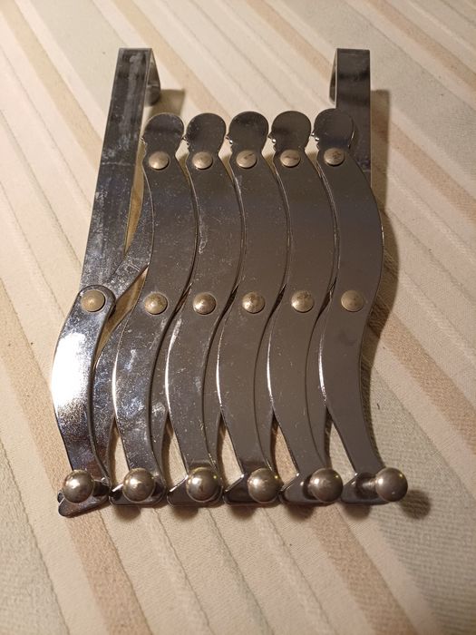 1 cabide de metal para porta