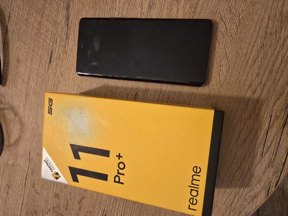 Smartfon Realme 11 pro +