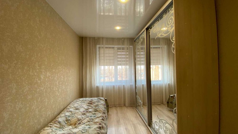 Продається 3-кімнатна квартира з  ремонтом, район залізничного вокзалу