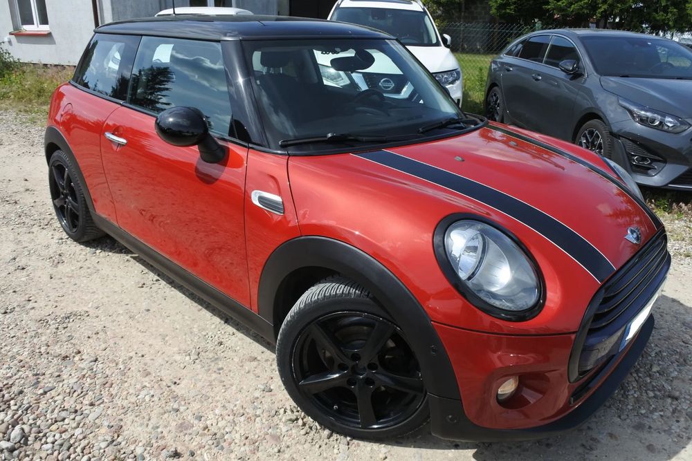 MINI Cooper 1.5B 136KM* LIFT* Navi* Klimatronik* Czujniki cof* Alu* L.PERŁA!!!